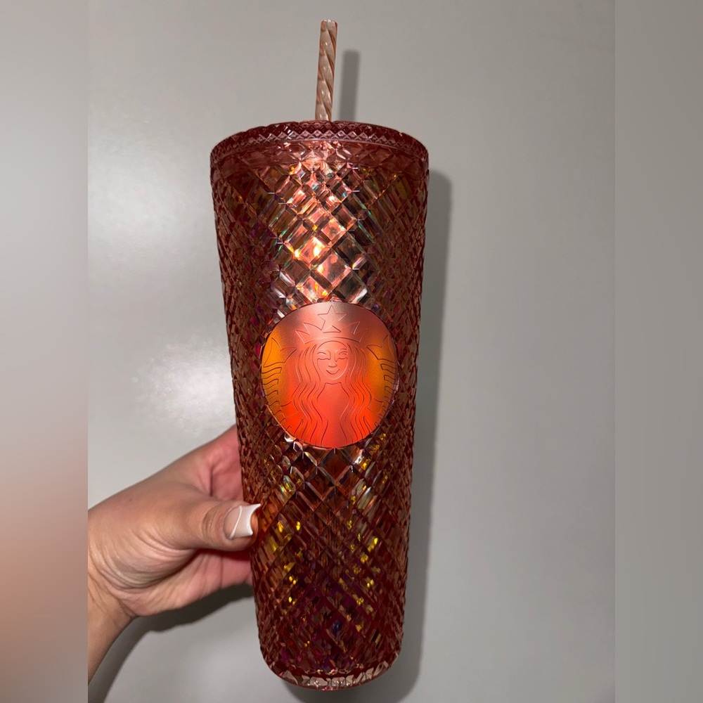 Rose gold jeweled Starbucks cup 24OZ LIMITED EDITION 2022 holiday COLLECTION 🩷